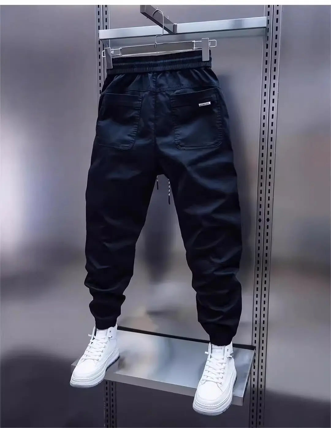 RYAN | SPORTY TROUSERS WITH MODERN DETAILS - Echelon Lifestyle
