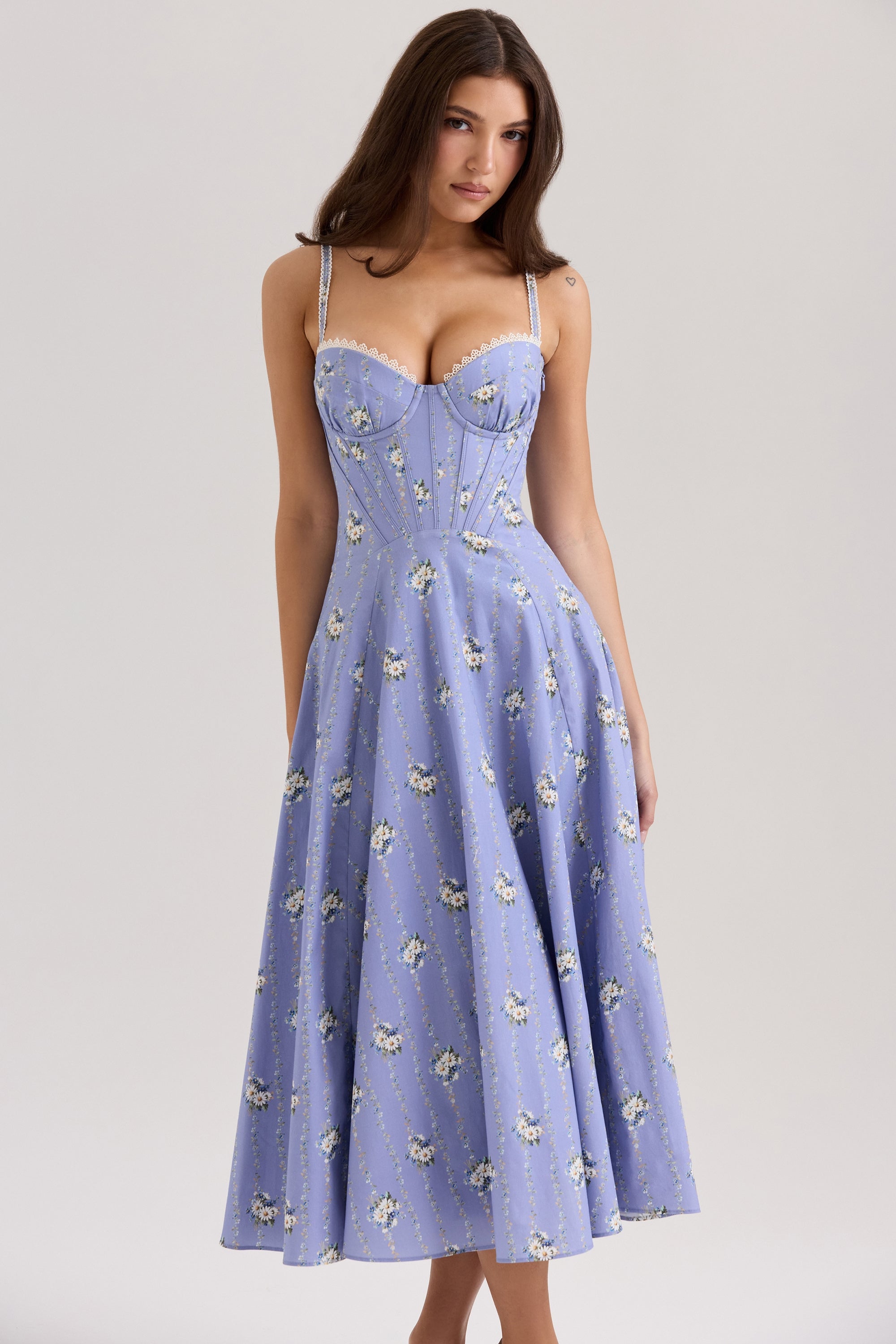 Ysabella™ | Vasaras kleita ar vintage lentu